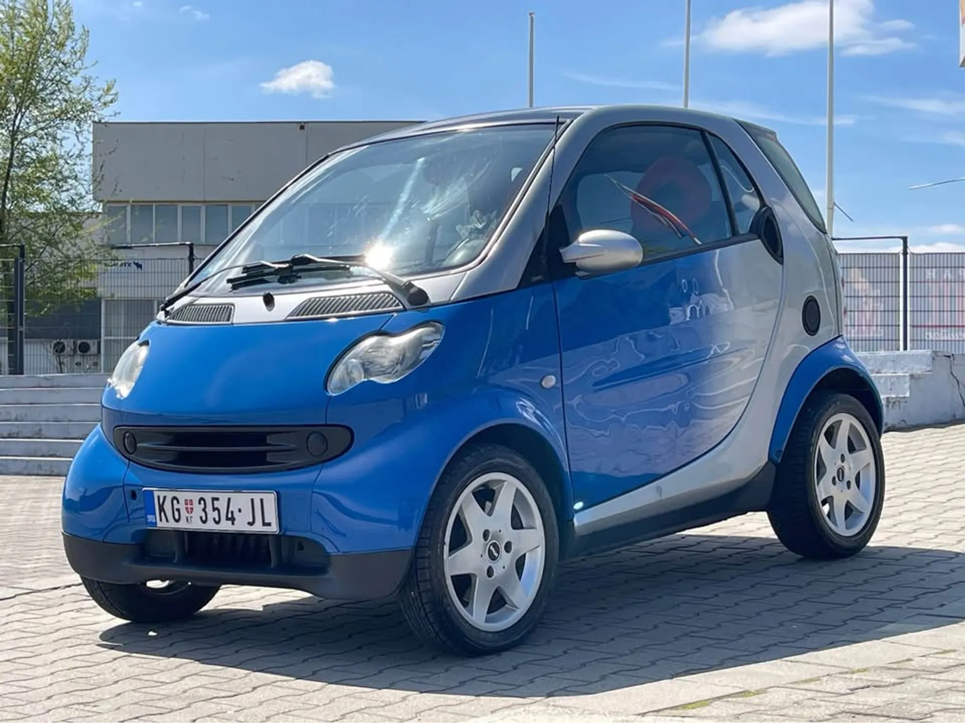Smart Fortwo 2.200 € Benzin, 2002 god. Polovni automobili, polovan auto, prodajem auto na sajtu za polovne automobile prodajemauto.rs