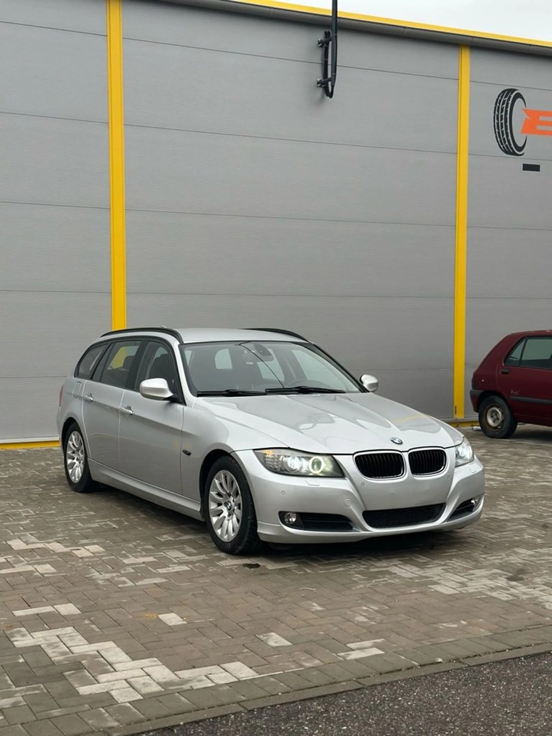 BMW 3 Series 320 xDrive 6.499 € Dizel, 2012 god. Polovni automobili, polovan auto, prodajem auto na sajtu za polovne automobile prodajemauto.rs