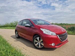 Peugeot 208 GT LINE 7.250 € Benzin, 2015 god.