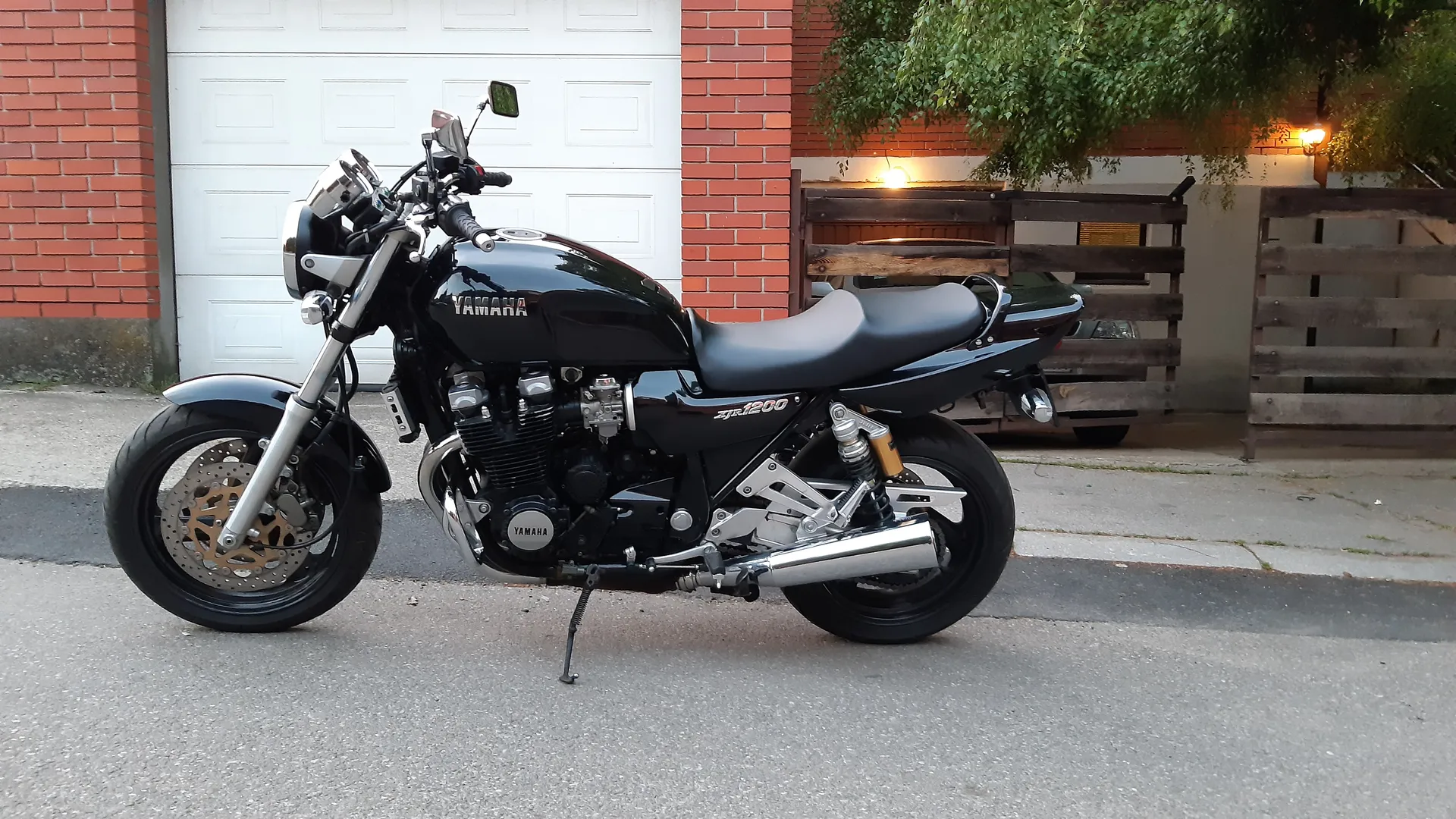 XJR1200 Naked 1996 Yamaha XJR1200 Polovni automobili, polovan auto, prodajem auto na sajtu za polovne automobile prodajemauto.rs