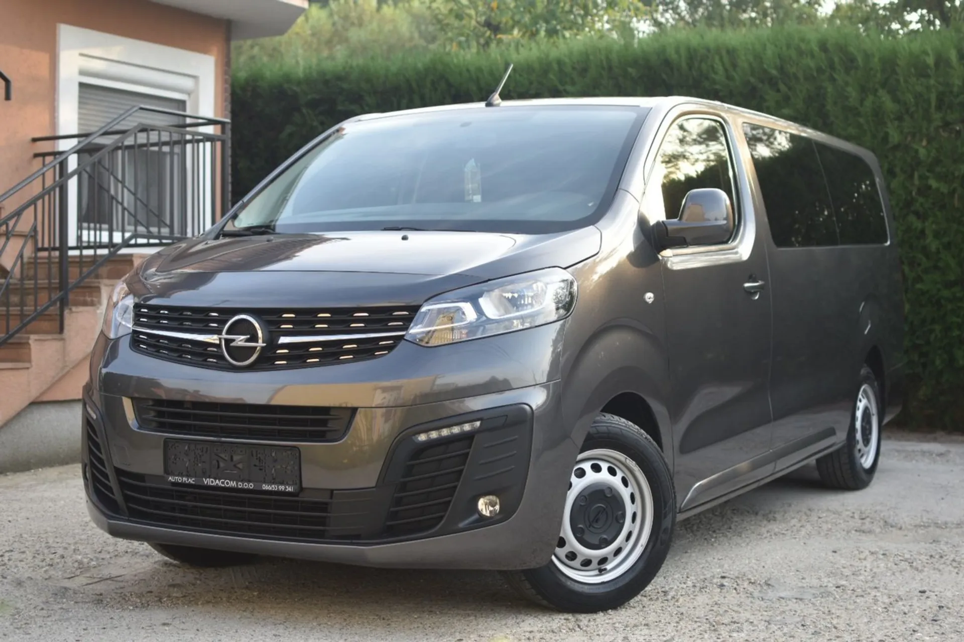 Opel Vivaro 2.0 CDTI 29.999 € 2020 god. Polovni automobili, polovan auto, prodajem auto na sajtu za polovne automobile prodajemauto.rs