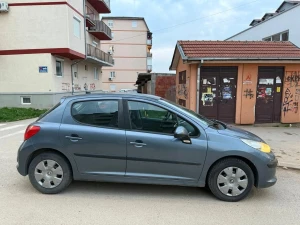 Polovni automobili - Peugeot 207 2.900 € Dizel, 2007 god.