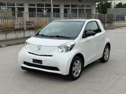Polovni automobili Toyota iQ 1.0 multidrive perl. Benzin, 2010 god.