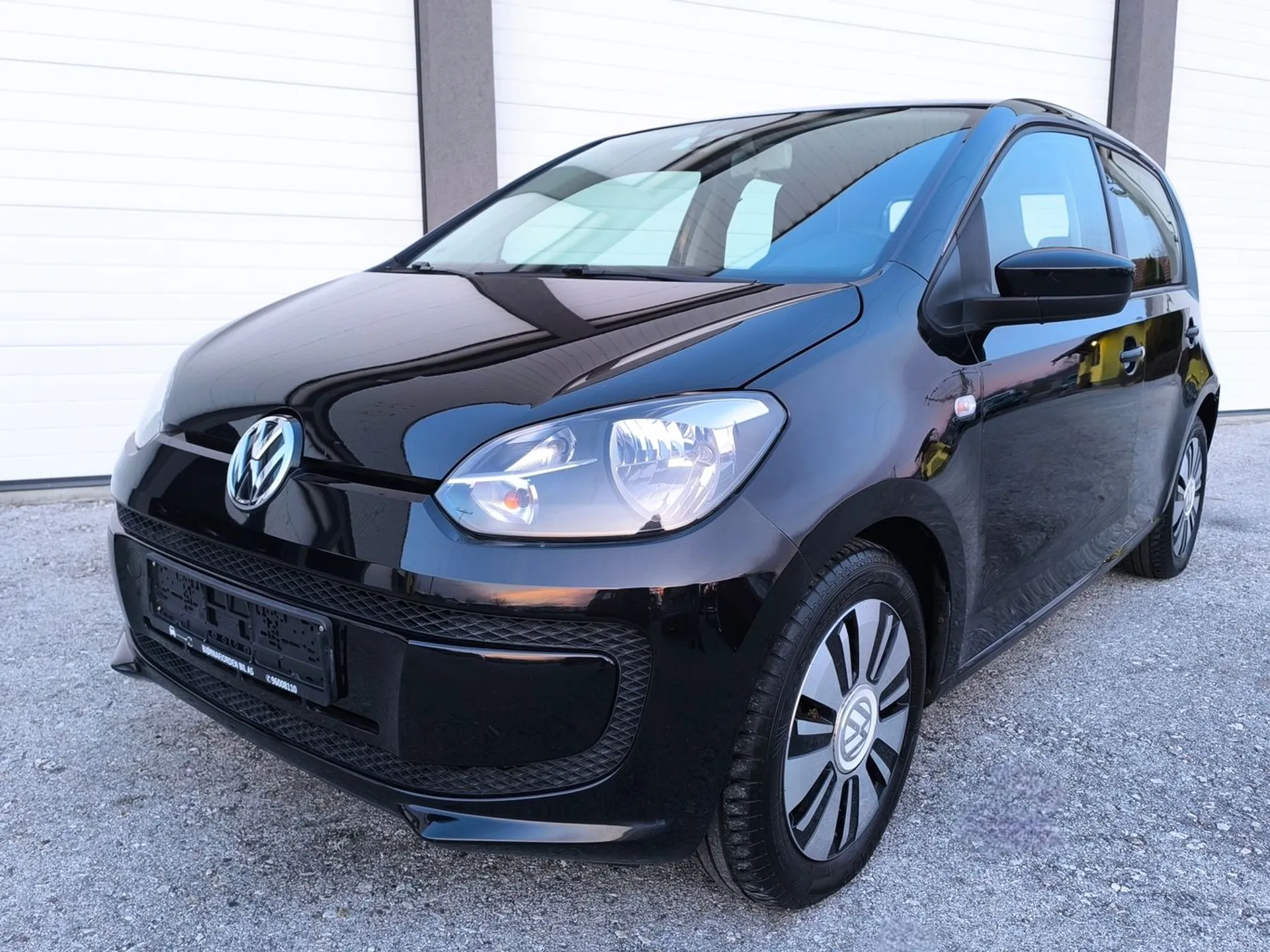 Volkswagen Up! 1.0 MPI 4.850 € Benzin, 2013 god. Polovni automobili, polovan auto, prodajem auto na sajtu za polovne automobile prodajemauto.rs