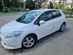 Polovni automobili Toyota Auris 1,33 dual vvt Benzin, 2012 god.