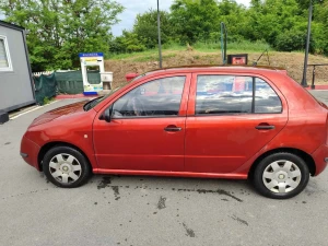 Polovni automobili - Škoda Fabia 1,2 700 € Benzin, 2003 god.