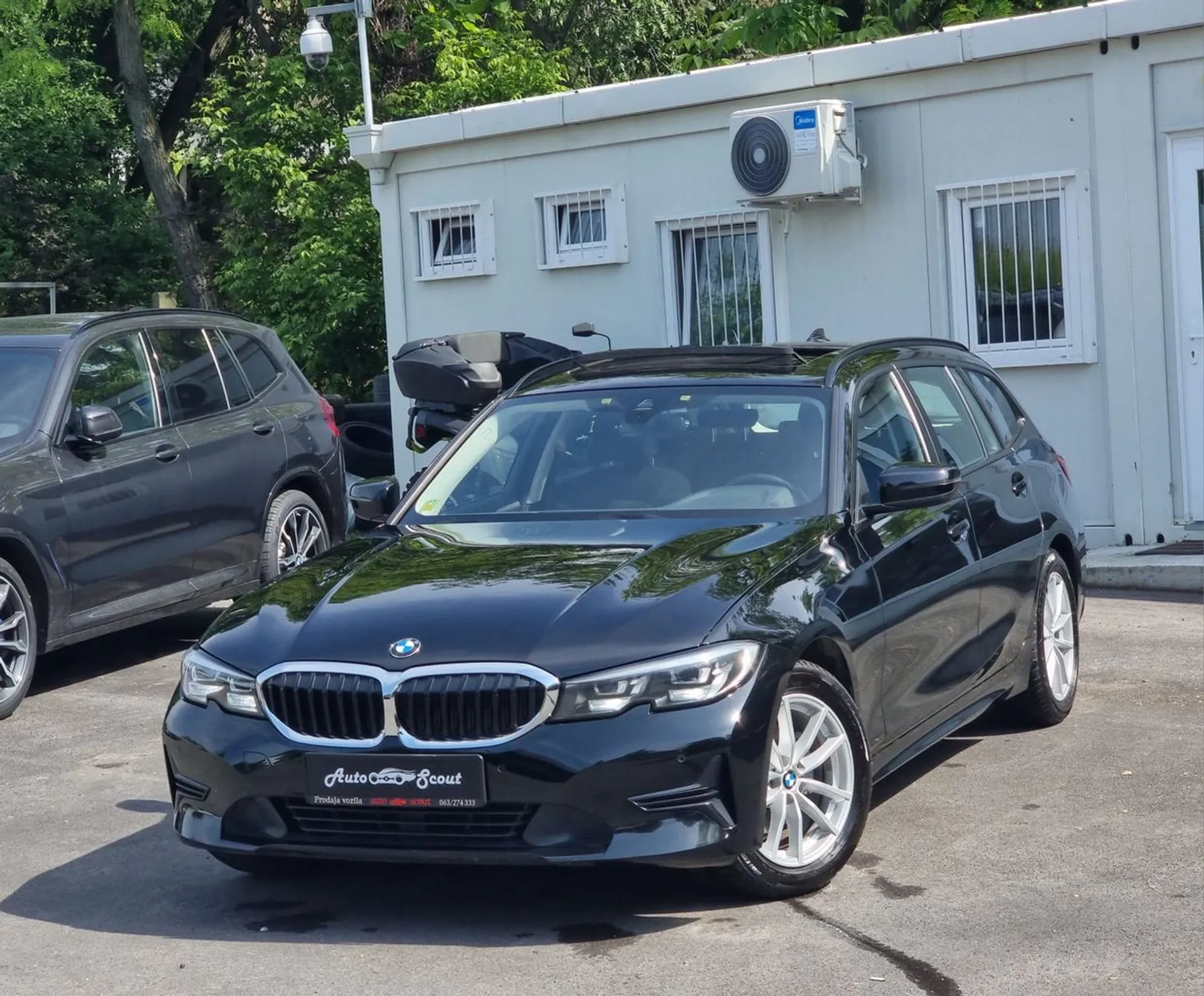BMW 320 X drive 22.800 € Dizel, 2021 god. Polovni automobili, polovan auto, prodajem auto na sajtu za polovne automobile prodajemauto.rs