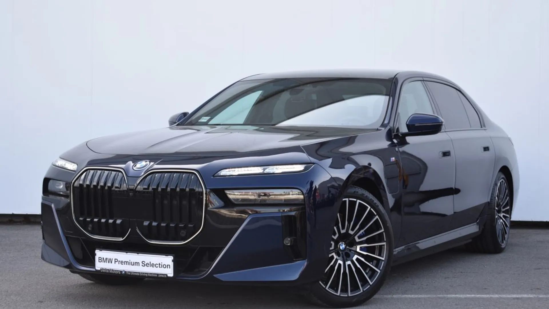 BMW 750 e xDrive Hibrid, 2024 god. Polovni automobili, polovan auto, prodajem auto na sajtu za polovne automobile prodajemauto.rs
