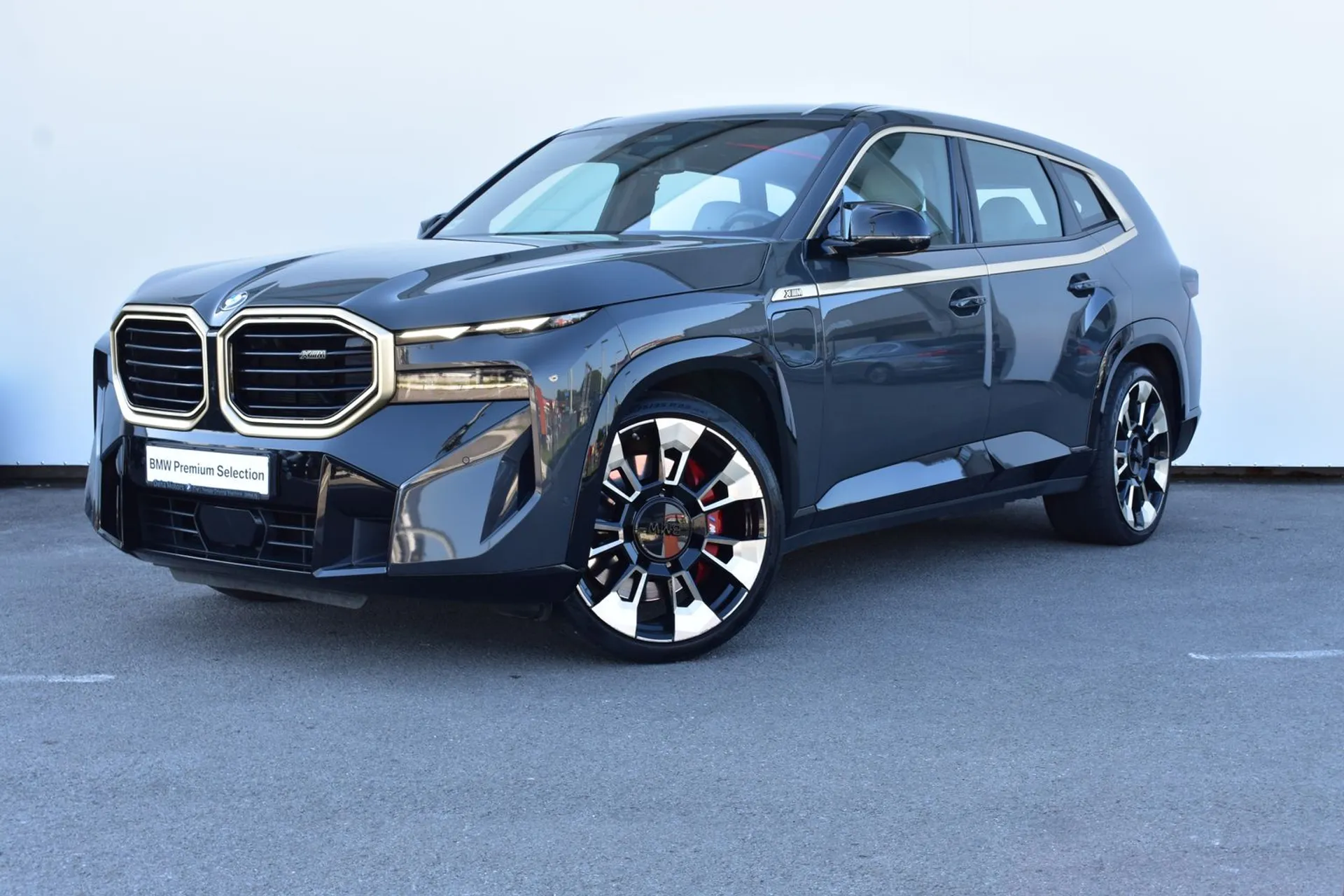BMW XM 151.900 € Hibrid, 2023 god. Polovni automobili, polovan auto, prodajem auto na sajtu za polovne automobile prodajemauto.rs