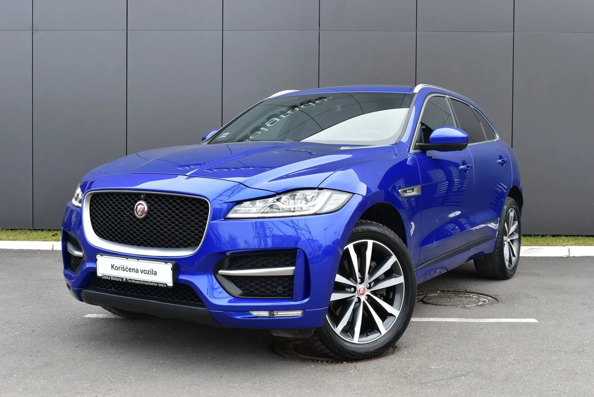 Jaguar F-Pace AWD R Design 23.990 € Dizel, 2017 god. Polovni automobili, polovan auto, prodajem auto na sajtu za polovne automobile prodajemauto.rs