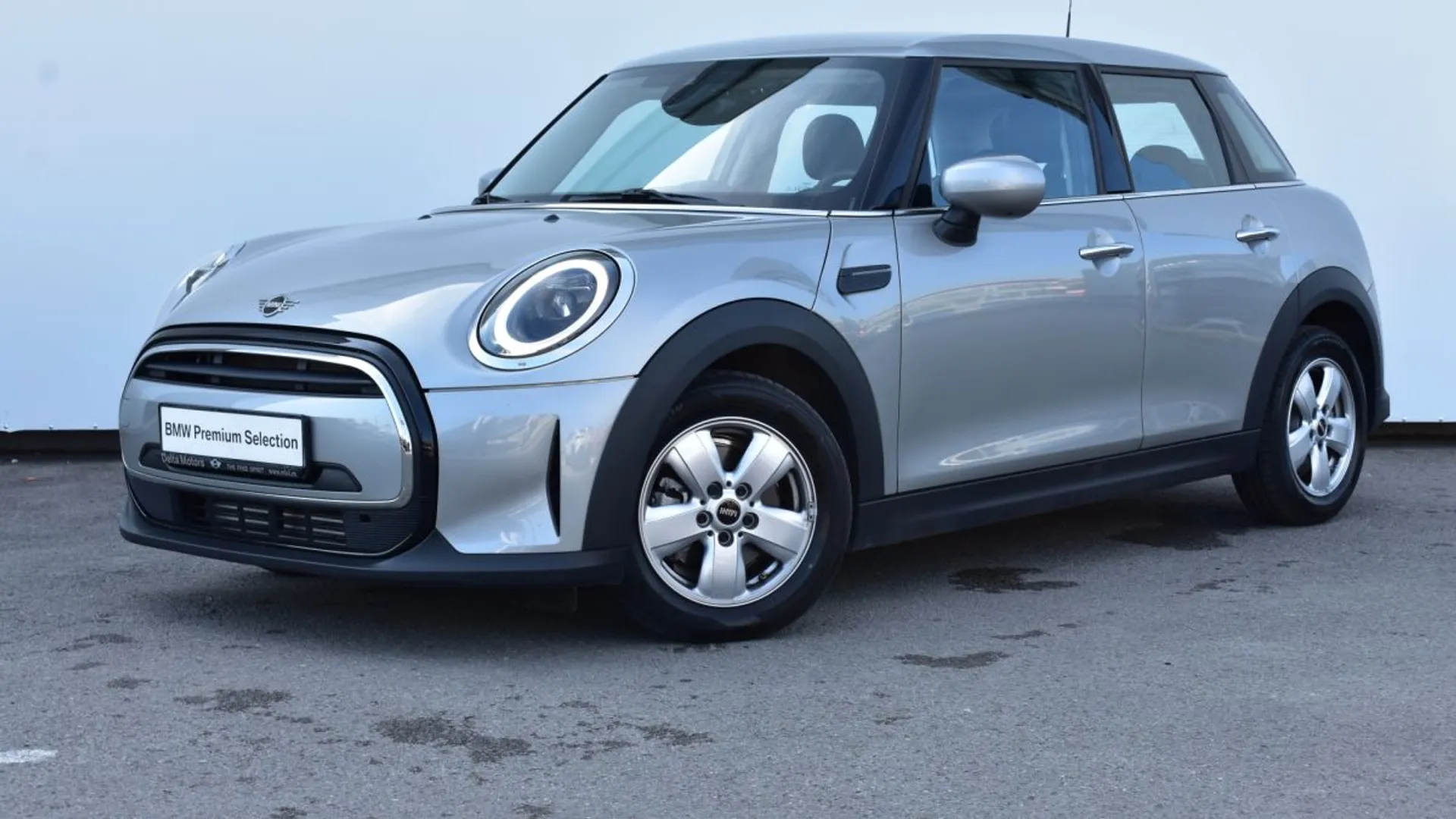 Mini Cooper 5 door 26.900 € Benzin, 2023 god. Polovni automobili, polovan auto, prodajem auto na sajtu za polovne automobile prodajemauto.rs