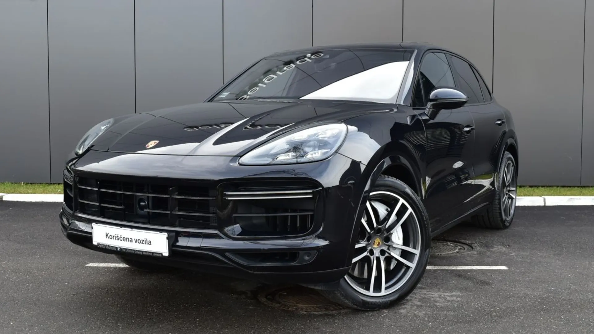 Porsche Cayenne Turbo Benzin, 2019 god. Polovni automobili, polovan auto, prodajem auto na sajtu za polovne automobile prodajemauto.rs