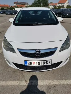 Polovni automobili Opel Astra J 1.7 CDTI Dizel, 2012 god.