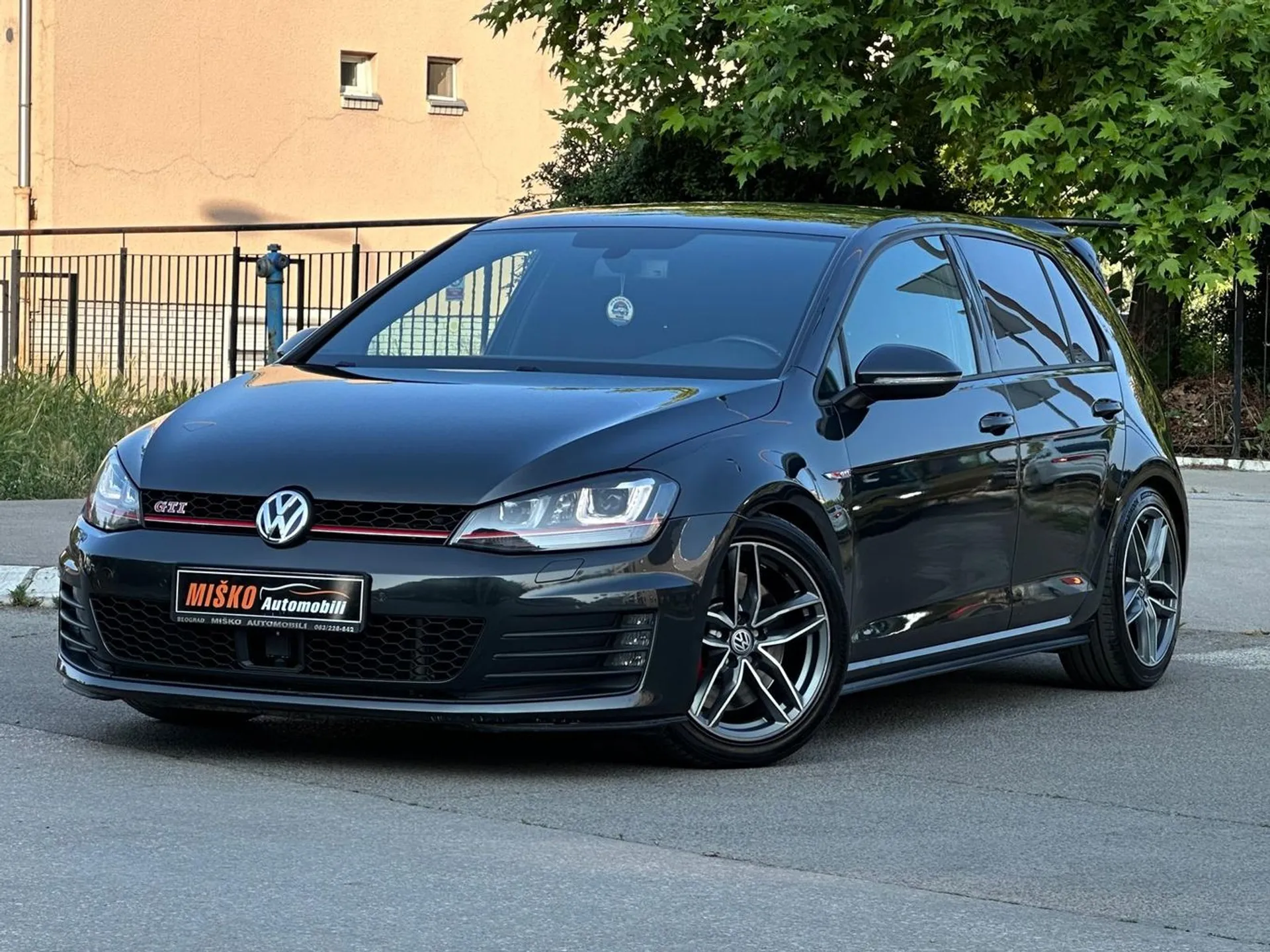 Volkswagen Golf 7 2.0 TSI 15.400 € Benzin, 2016 god. Polovni automobili, polovan auto, prodajem auto na sajtu za polovne automobile prodajemauto.rs