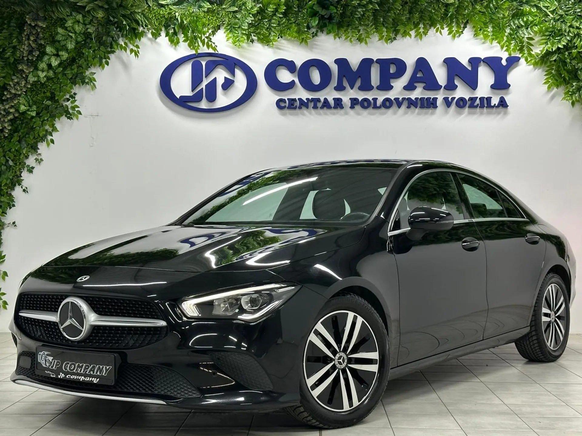 Mercedes-Benz CLA 180 AMB AUT 23.990 € Benzin, 2021 god. Polovni automobili, polovan auto, prodajem auto na sajtu za polovne automobile prodajemauto.rs