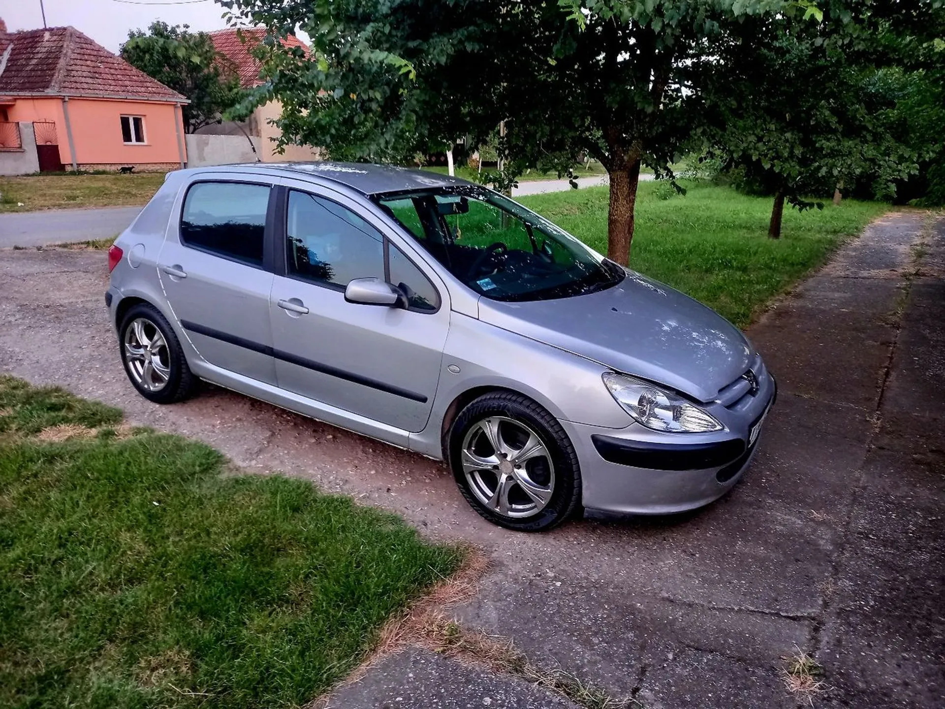   2.0HDI 1.650 € Dizel, 2004 god. Polovni automobili, polovan auto, prodajem auto na sajtu za polovne automobile prodajemauto.rs