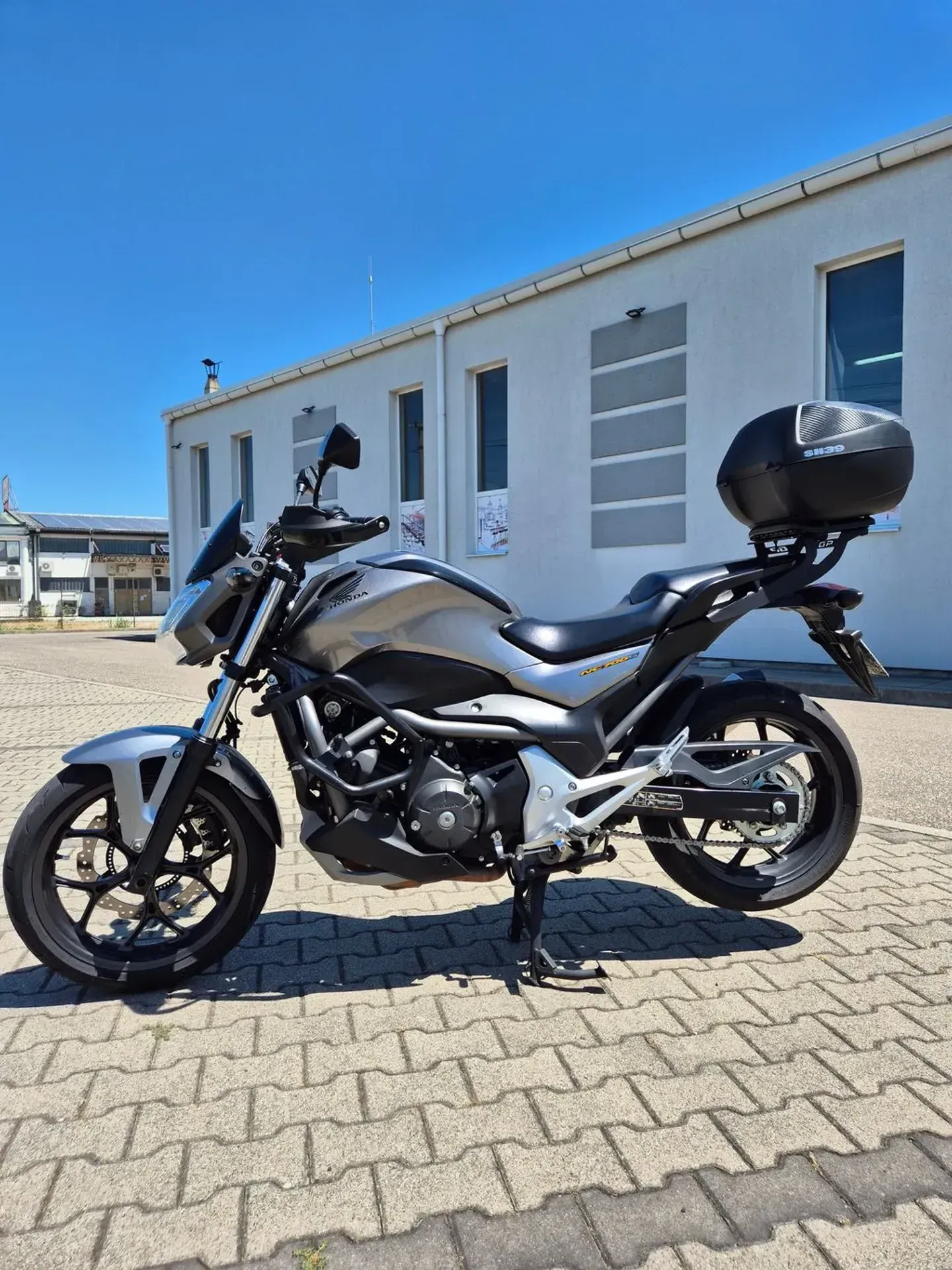  5.150 € 2013 god. Polovni automobili, polovan auto, prodajem auto na sajtu za polovne automobile prodajemauto.rs