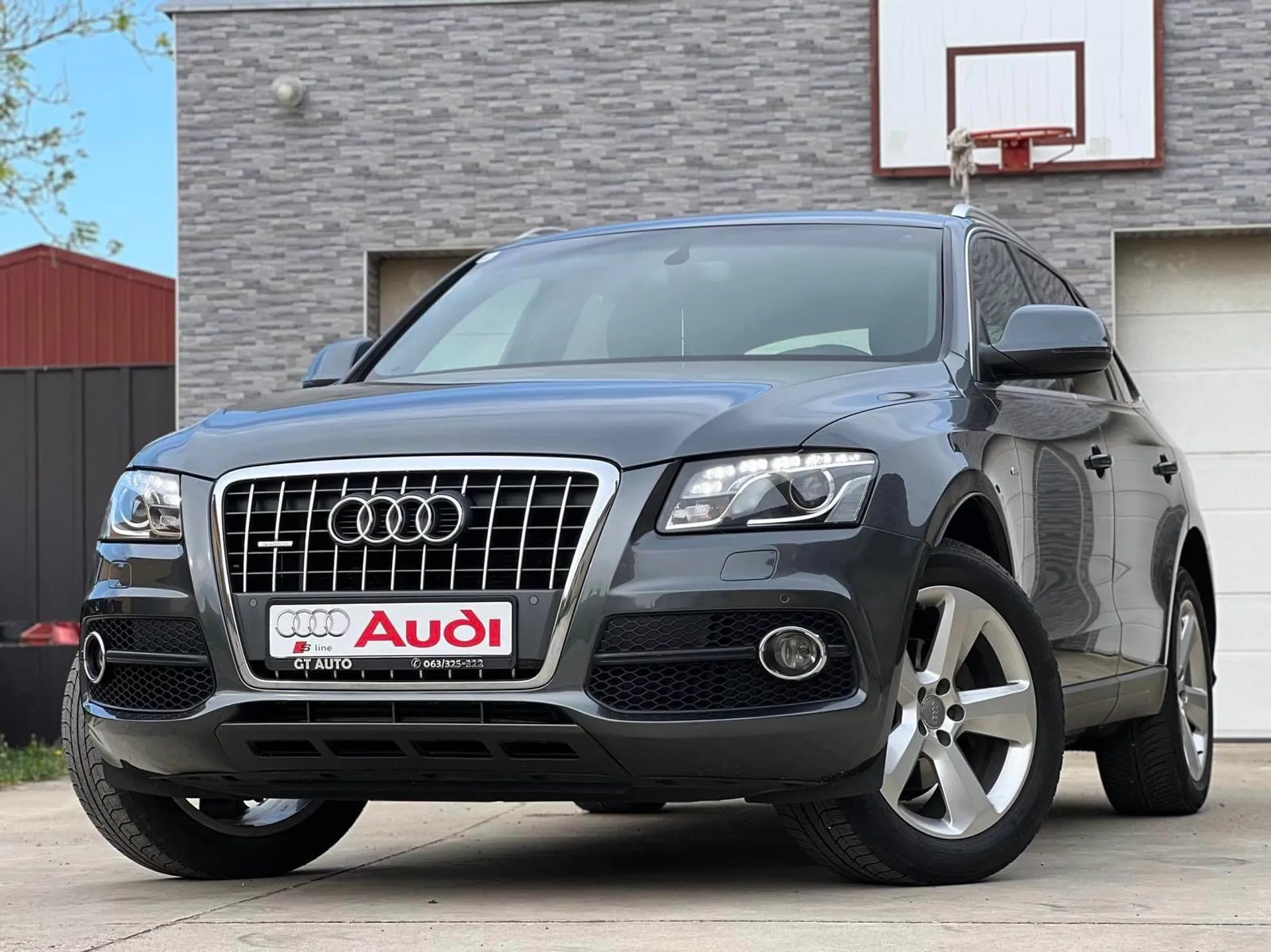 Audi Q5 Audi Q5 2.0 tdi 3xS line Nov 13.200 € Polovni automobili, polovan auto, prodajem auto na sajtu za polovne automobile prodajemauto.rs