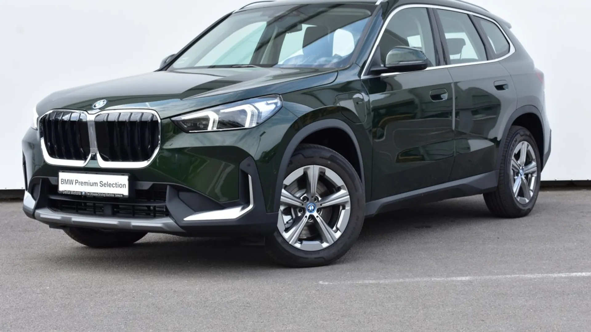 BMW X1 25e xDrive 52.990 € Hibrid, 2024 god. Polovni automobili, polovan auto, prodajem auto na sajtu za polovne automobile prodajemauto.rs