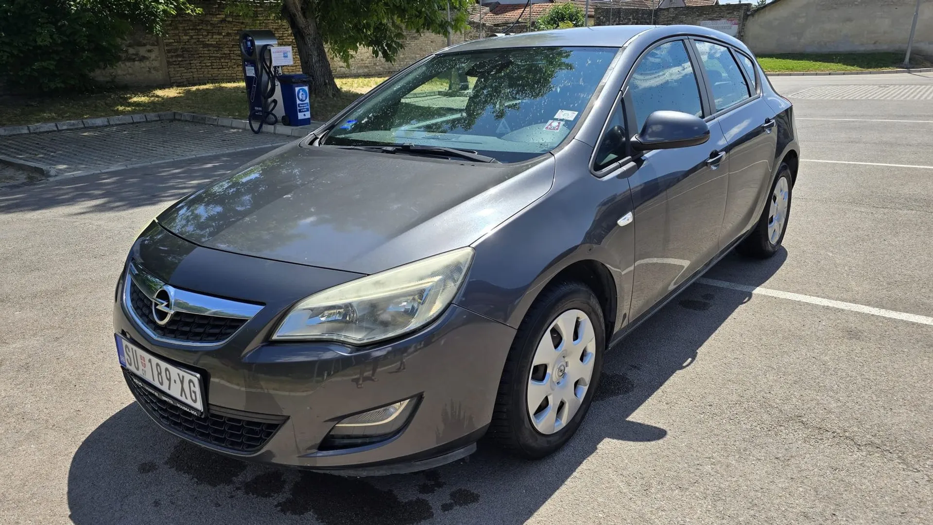 Opel Astra J Enjoy 4.000 € Benzin, 2010 god. Polovni automobili, polovan auto, prodajem auto na sajtu za polovne automobile prodajemauto.rs
