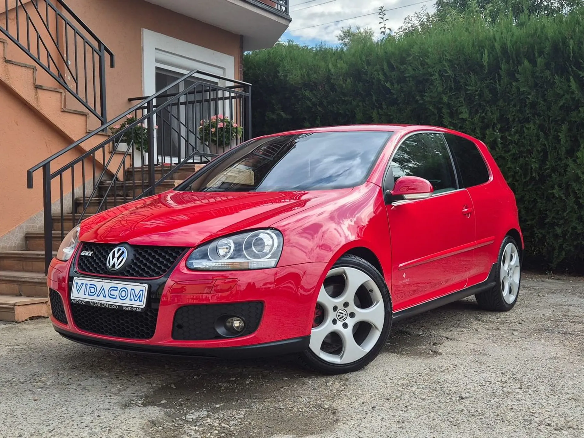 Volkswagen Golf 5 2.0 GTI 6.999 € Benzin, 2007 god. Polovni automobili, polovan auto, prodajem auto na sajtu za polovne automobile prodajemauto.rs