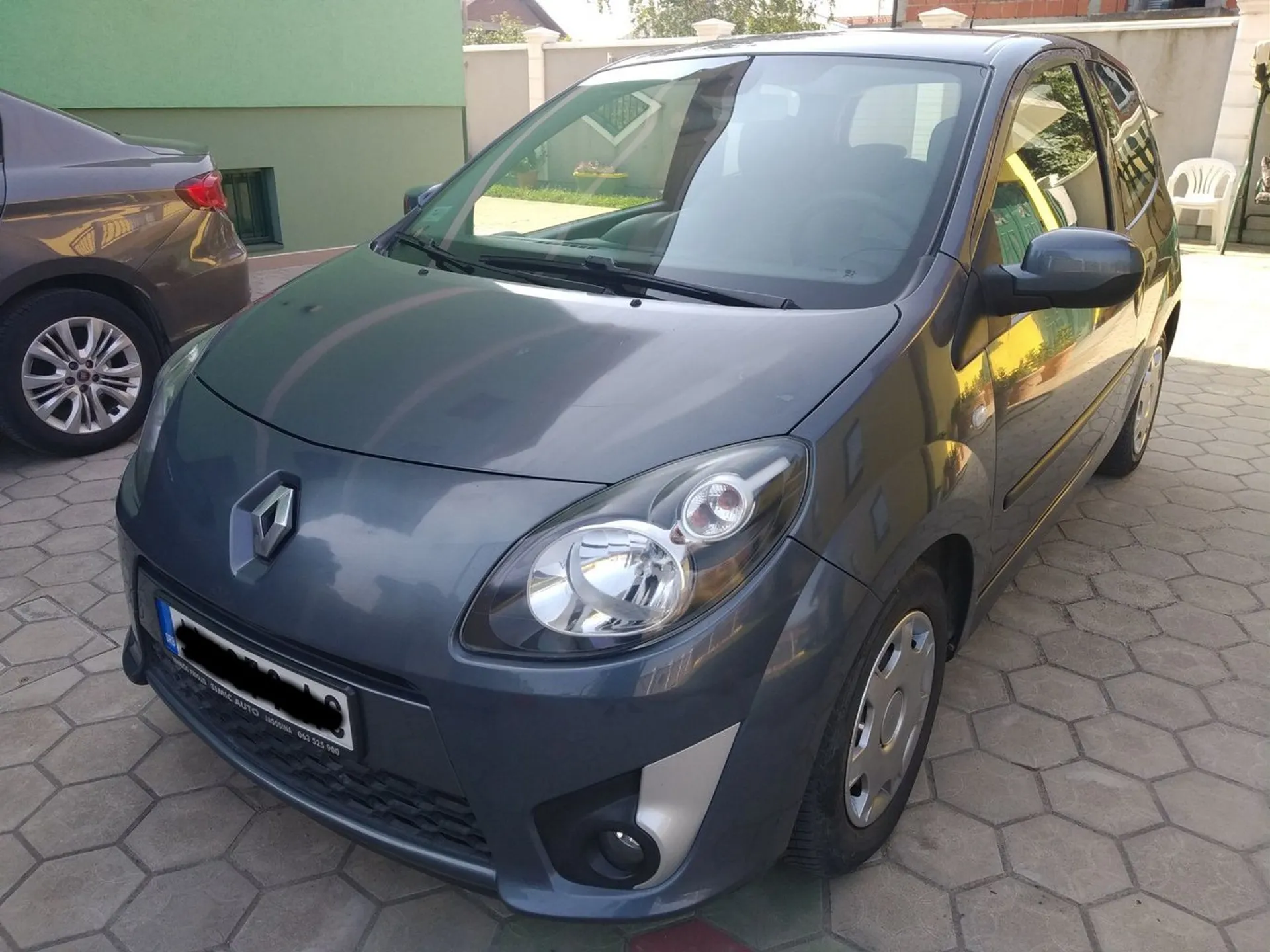 Renault Twingo 1.2 (16v) automatik 3.800 € Benzin, 2010 god. Polovni automobili, polovan auto, prodajem auto na sajtu za polovne automobile prodajemauto.rs