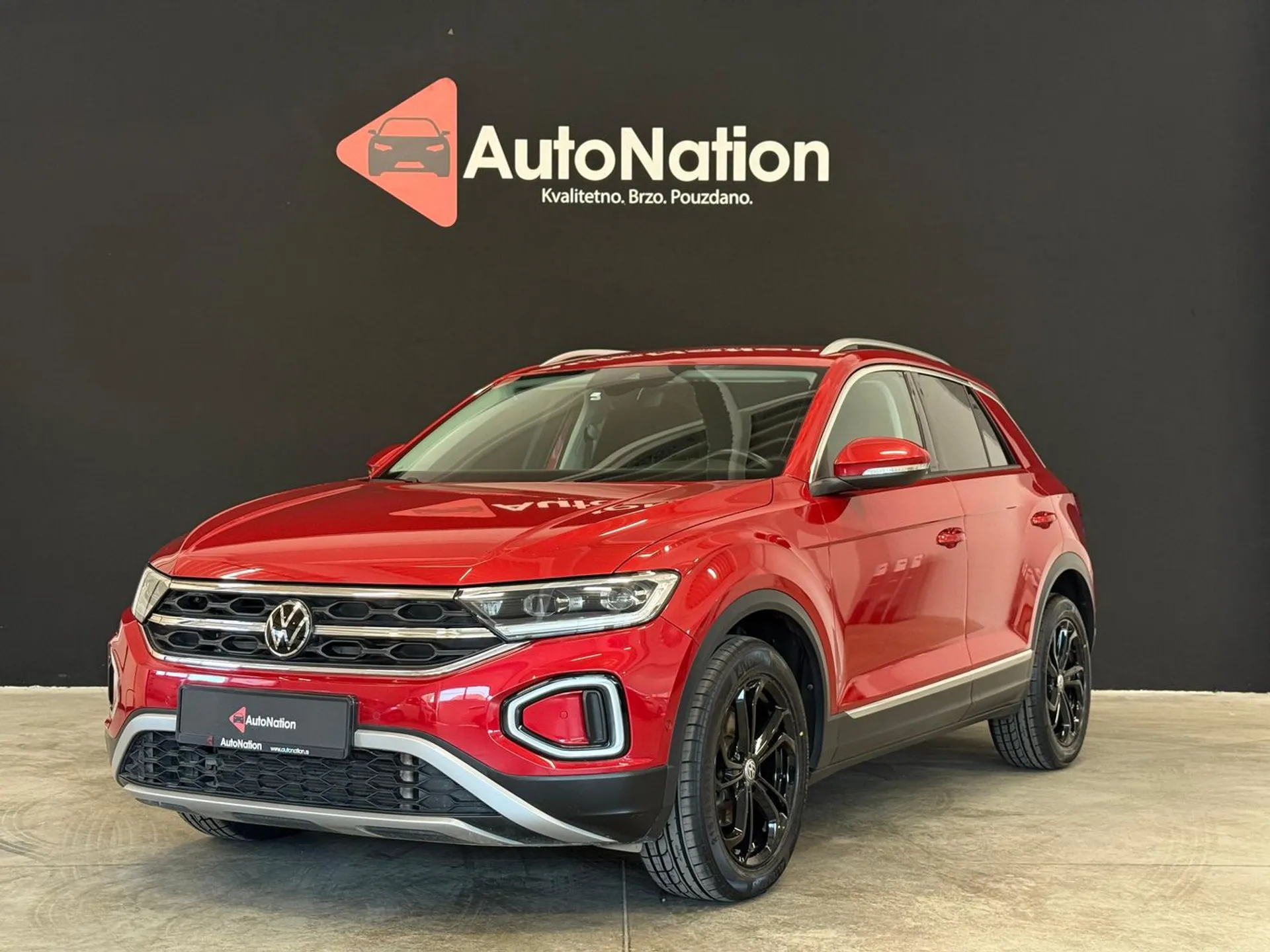 Volkswagen T-Roc Style 1.5 TSI DSG 25.990 € Benzin, 2023 god. Polovni automobili, polovan auto, prodajem auto na sajtu za polovne automobile prodajemauto.rs
