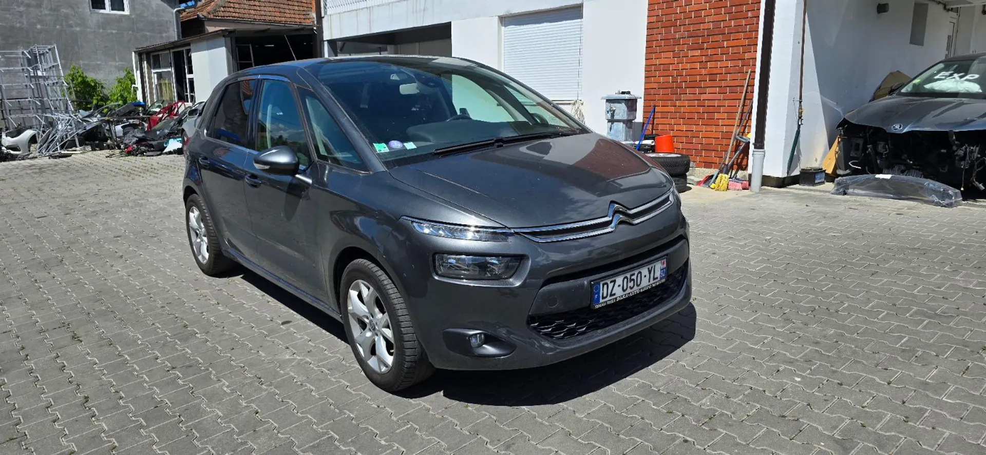 Citroen C4 Picasso 1.2 Puretech 7.800 € Benzin, 2015 god. Polovni automobili, polovan auto, prodajem auto na sajtu za polovne automobile prodajemauto.rs