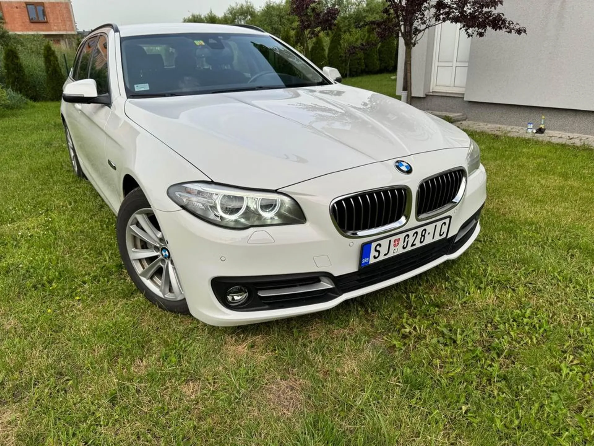 BMW 5 Series 520 xDrive 17.200 € Dizel, 2016 god. Polovni automobili, polovan auto, prodajem auto na sajtu za polovne automobile prodajemauto.rs