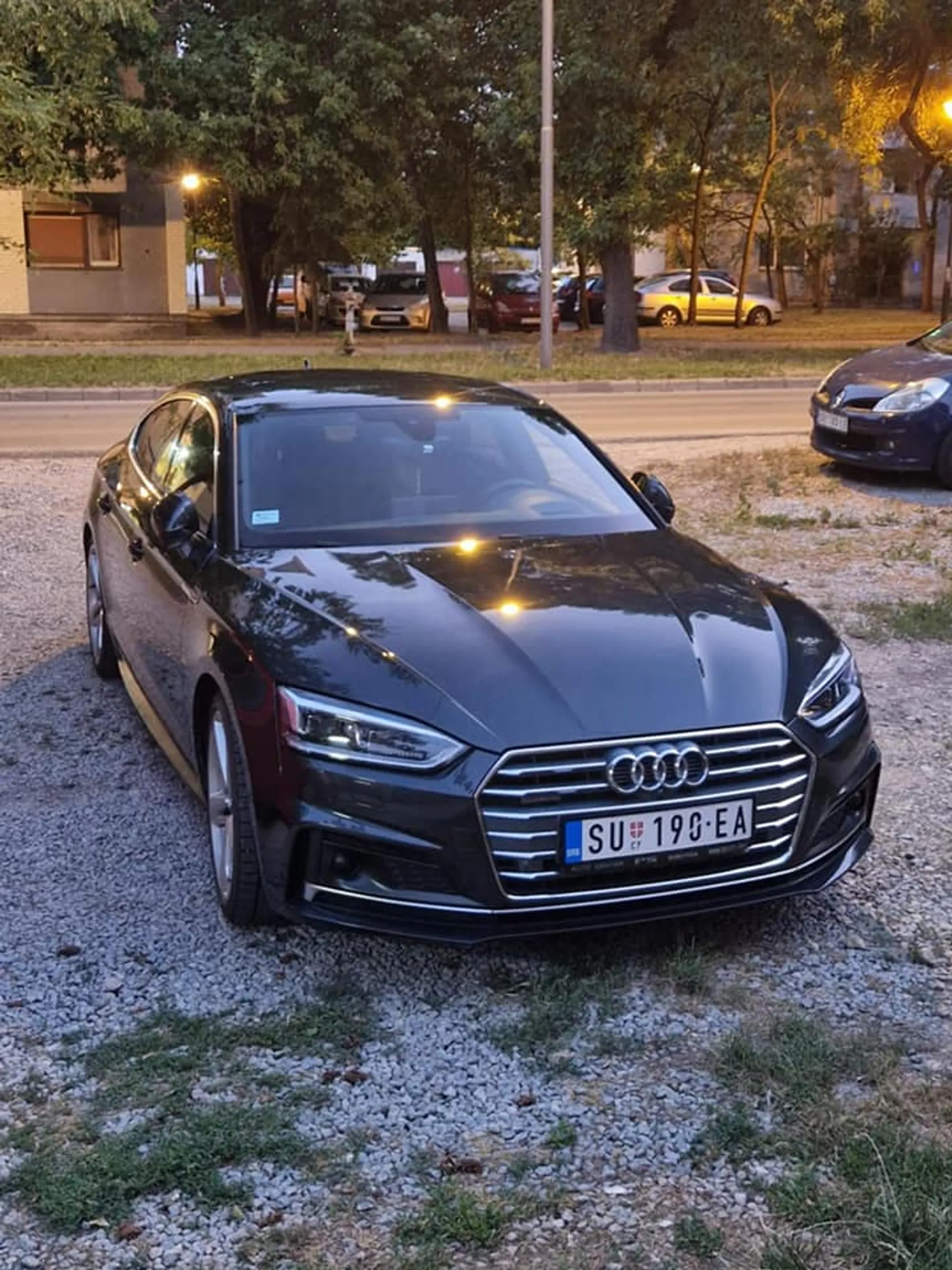 Audi A5 Audi A5 kamera 360, virtual 28.999 € Dizel, 2017 god. Polovni automobili, polovan auto, prodajem auto na sajtu za polovne automobile prodajemauto.rs