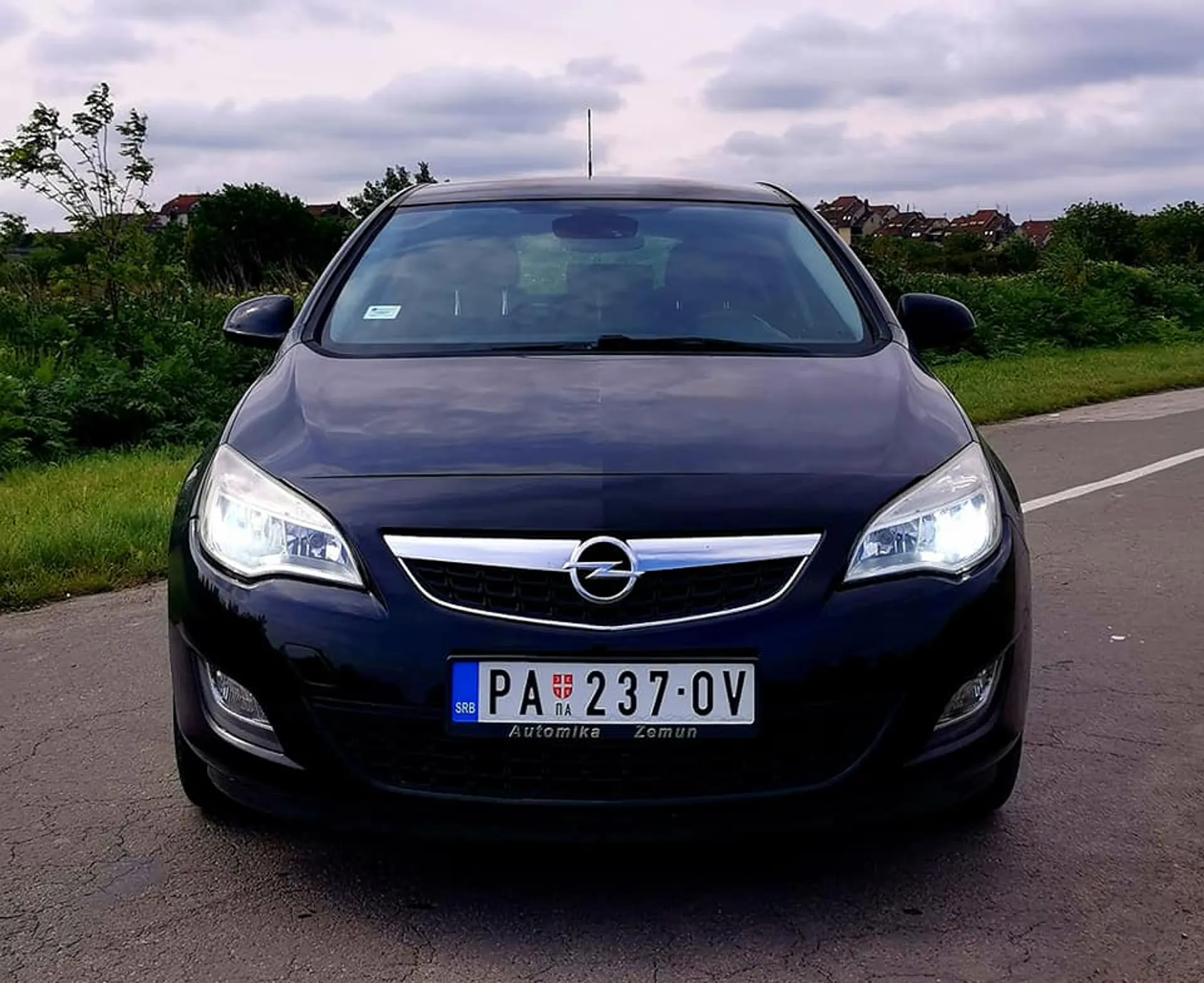Opel Astra OPEL ASTRA J 6.750 € Benzin + Metan (CNG), 2011 god. Polovni automobili, polovan auto, prodajem auto na sajtu za polovne automobile prodajemauto.rs