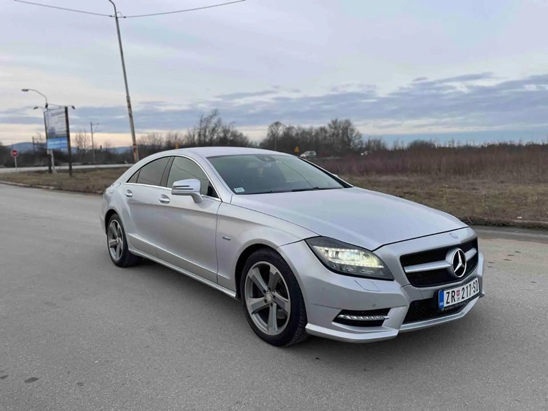 Mercedes-Benz CLS class 350 Mercedes Benz CLS 350 17.000 € Dizel, 2011 god. Polovni automobili, polovan auto, prodajem auto na sajtu za polovne automobile prodajemauto.rs