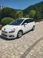 Peugeot 5008 1.6hdi 2011 god. Dizel 5000 € Prodajem Auto