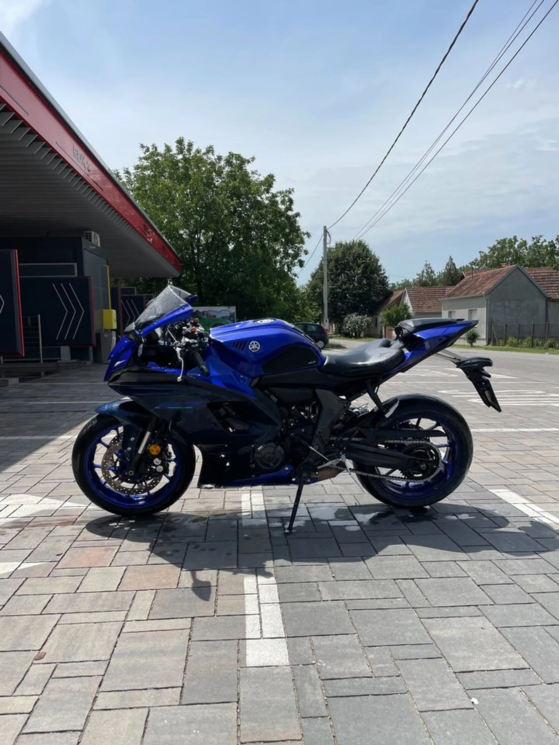 Yamaha R7 8.600 € 2022 god. Polovni automobili, polovan auto, prodajem auto na sajtu za polovne automobile prodajemauto.rs